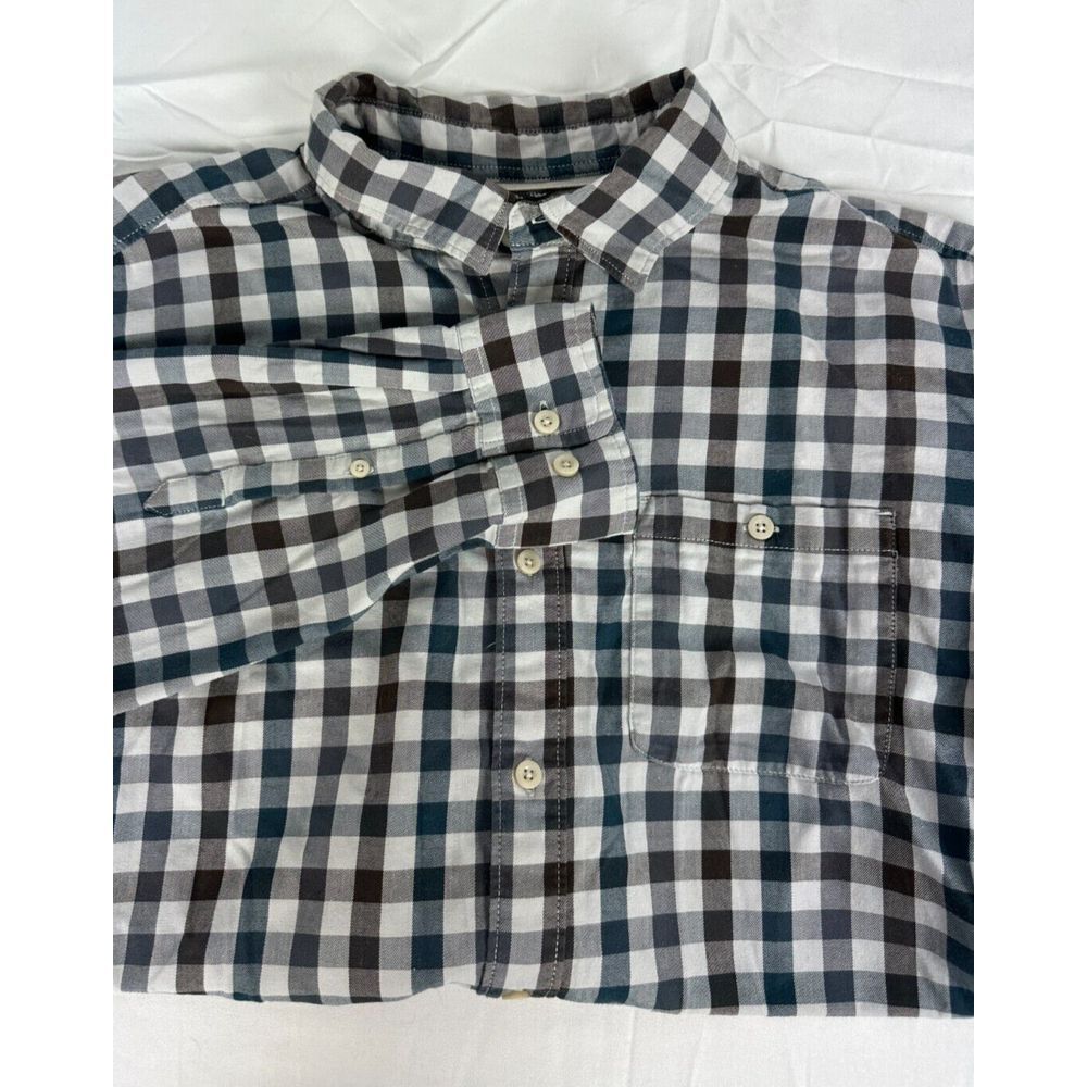 The North Face Mens Large Black/White/Green Check Plaid Long Sleeve Button Up
